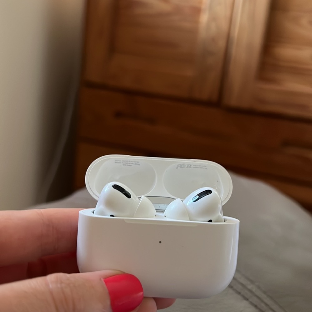 Apple AirPods